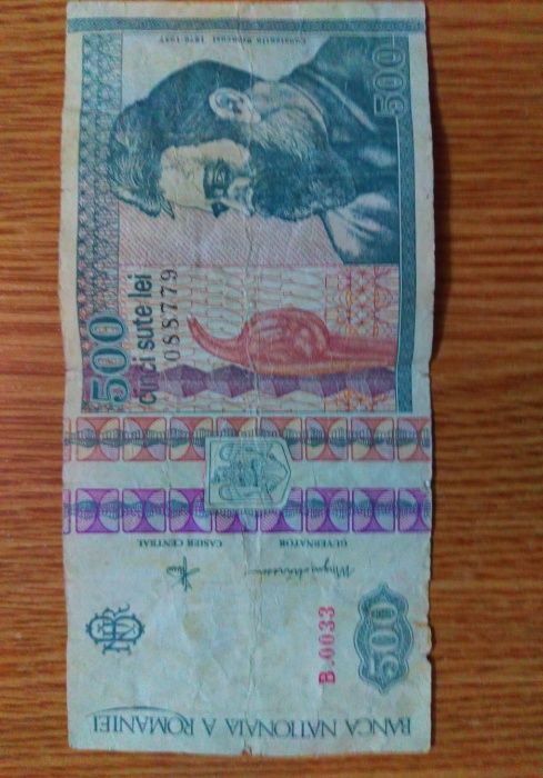 Vand-schimb bancnote vechi si aparat foto cu rolfilm , impecabil