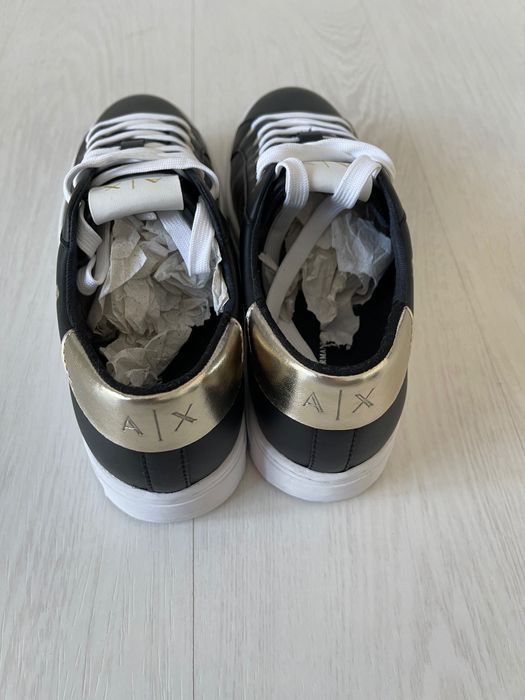 Pantofi Armani mărimea 37