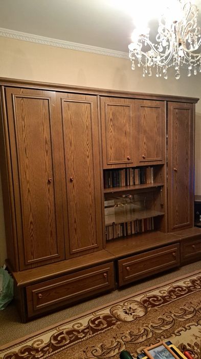 Продам стенку в зал