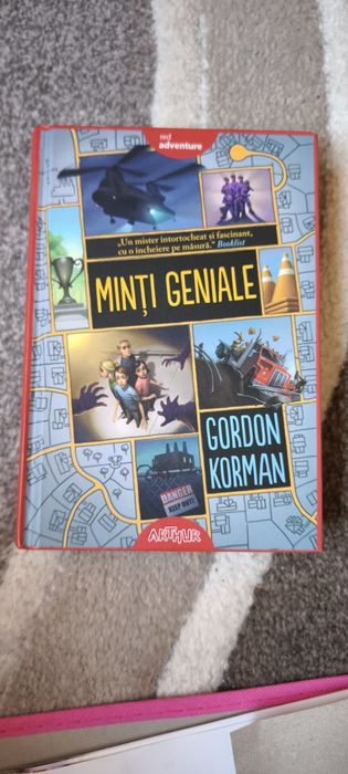 Vând cărți în stare foarte buna.