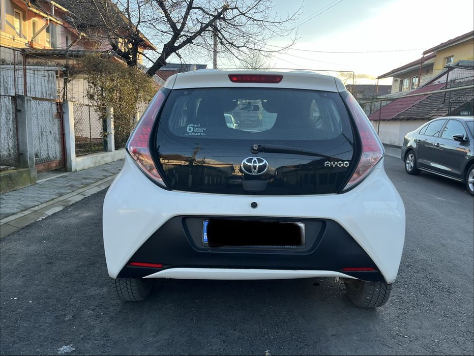 Toyota Aygo pe benzina