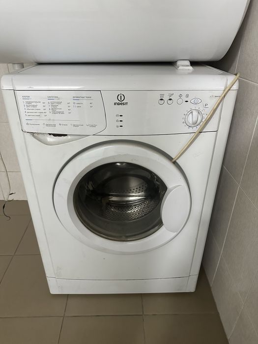 Продаю стиральную машину Indesit