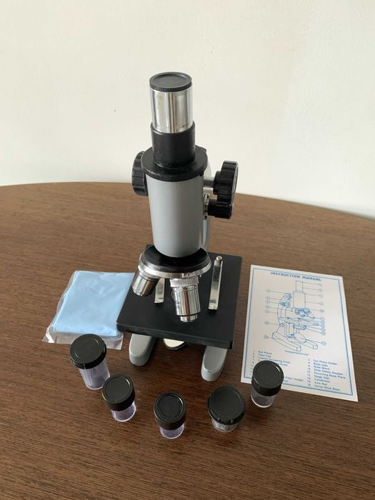 Microscop optic educațional – NOU, metalic