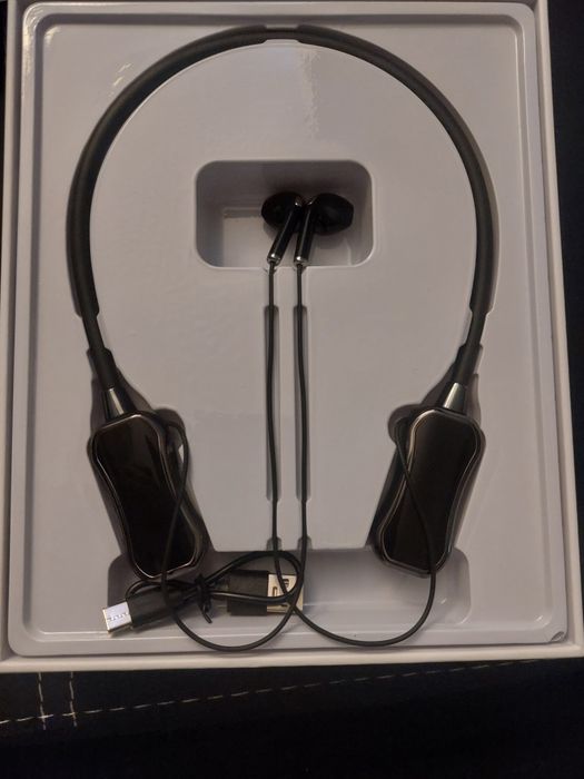 casti bluetooth pentru gât