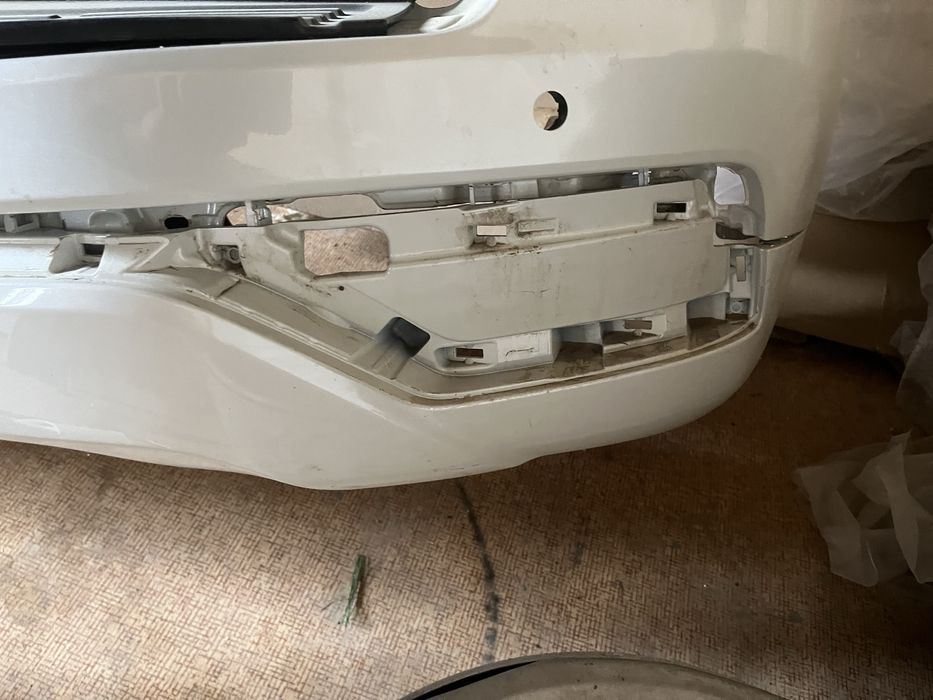 Бу бампер от тайота 300