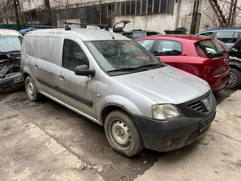 Dezmembrez Dacia Logan MCV gri 2011 1,5 dci argintiu inchis TED69