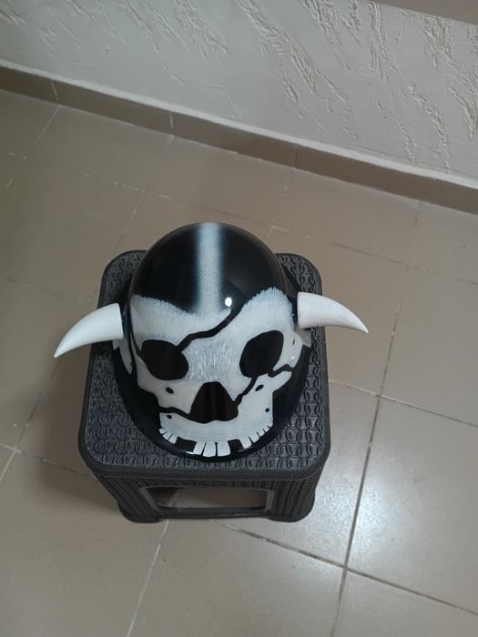 Casca moto custom,Billy puppet,aerografiat,chopper,retro,braincap