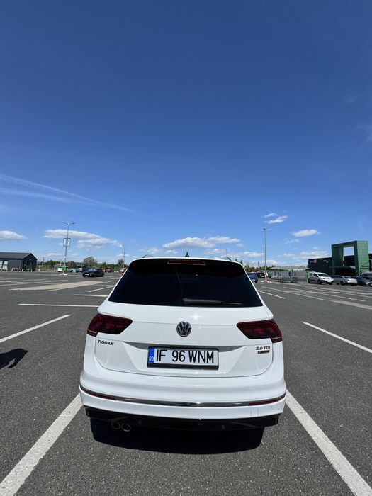 VW Tiguan R-Line 4Motion DSG 190 CP, Matrix LED, 360, Piele, Panoramic, Highline