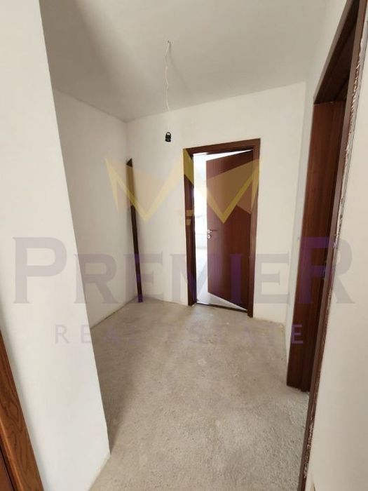 Продава се Тристаен апартамент в Царево - 90 кв.м за 555 €/кв.м - Снимка #7