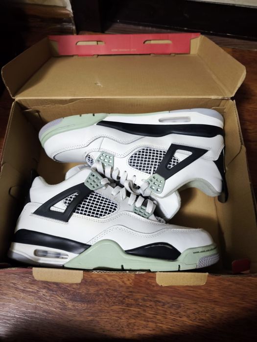 Adidasi Jordan 4 retro seafoam