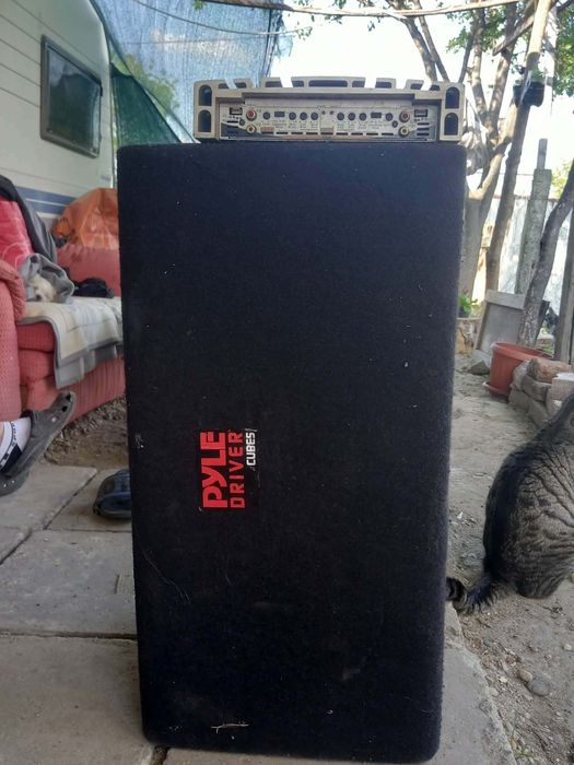 Vând subufar jbl în stare buna de funcționare