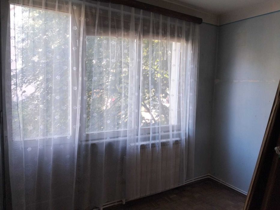 Vand apartament 3 camere-  Central
