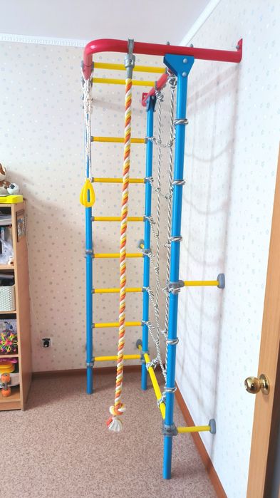 Детская шведская стенка