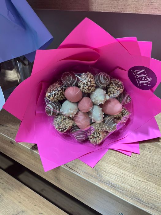 букет клубника в шоколаде