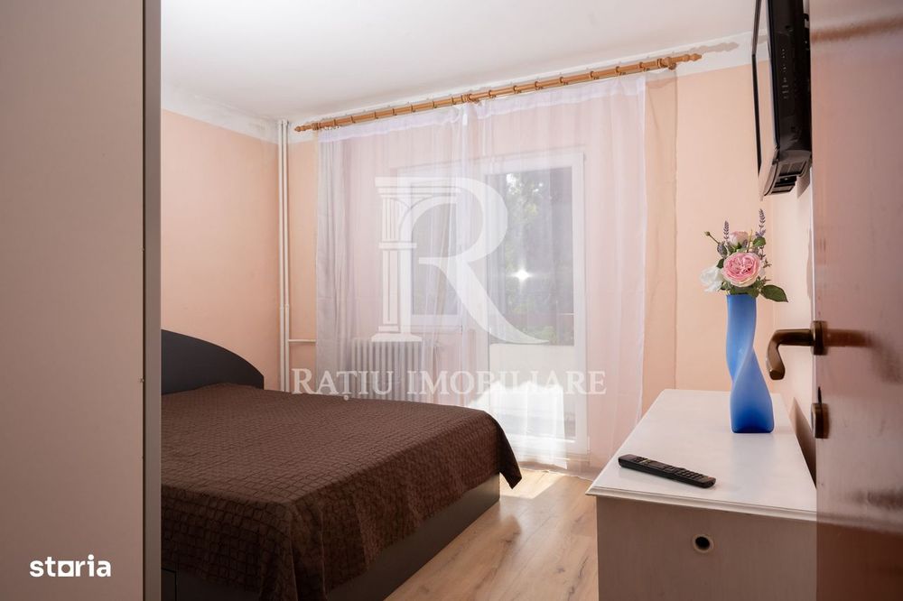 Apartament cu 3 camere | 2 băi | 2 balcoane | Strada Carpați | Oradea