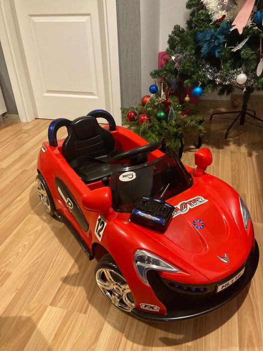 Mașinuța electrică pentru copii