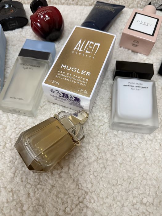 Дизайнерски и нишови дамски парфюми -лична колекция