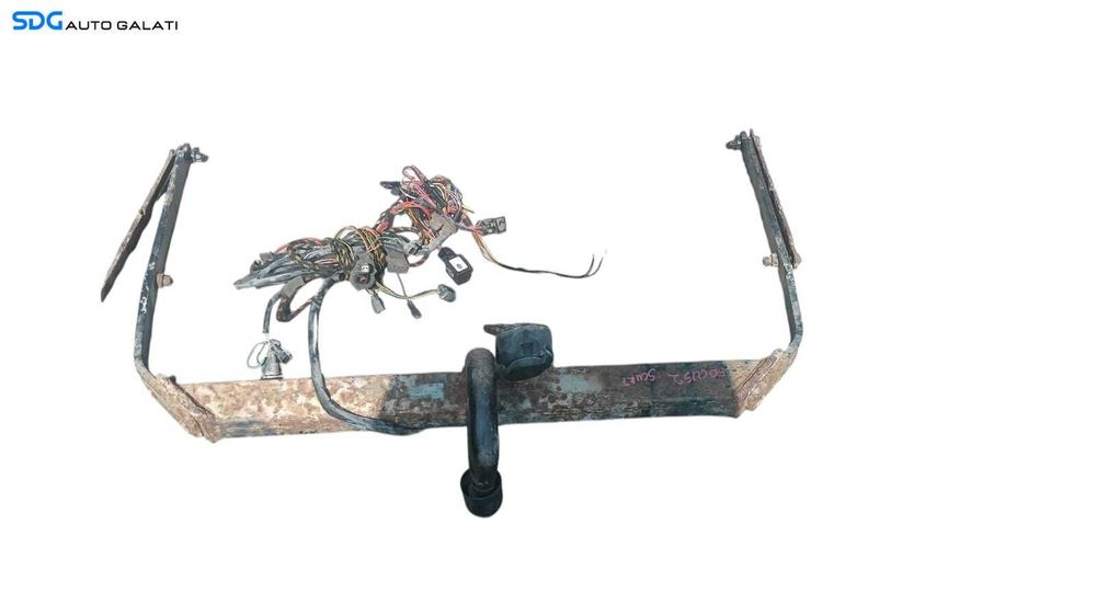 Cui Carlig Remorcare Tractare Complet cu Instalatie Electrica Ford Focus 2 Hatchback Scurt 2004 - 2010 [M8501]