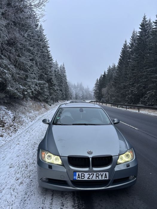 Vând bmw E90 320D