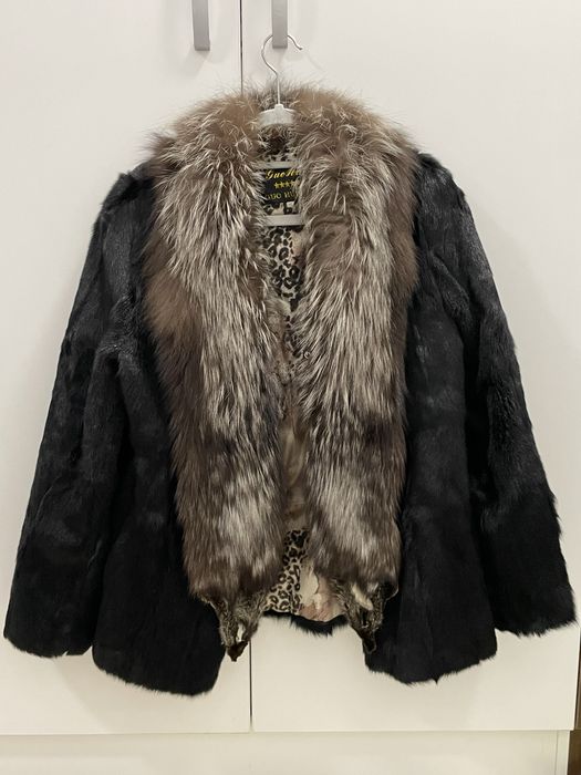 Haina de blana naturala cu guler din vulpe polara argintie