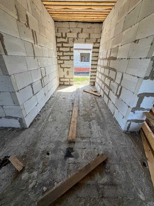 Продам 4-х ком дом, 29 мкр. 35 мил!