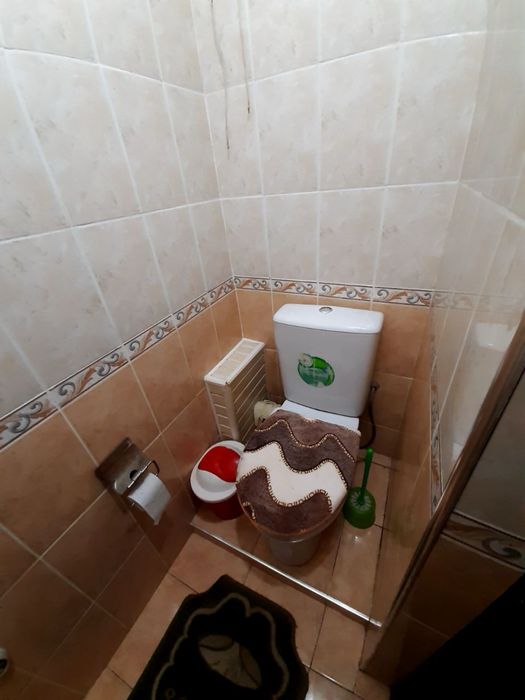 СРОЧНО СОТИЛАДИ 2 хонали Уй 3 хона килинган