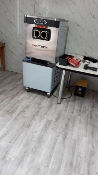 Мороженое аппарат