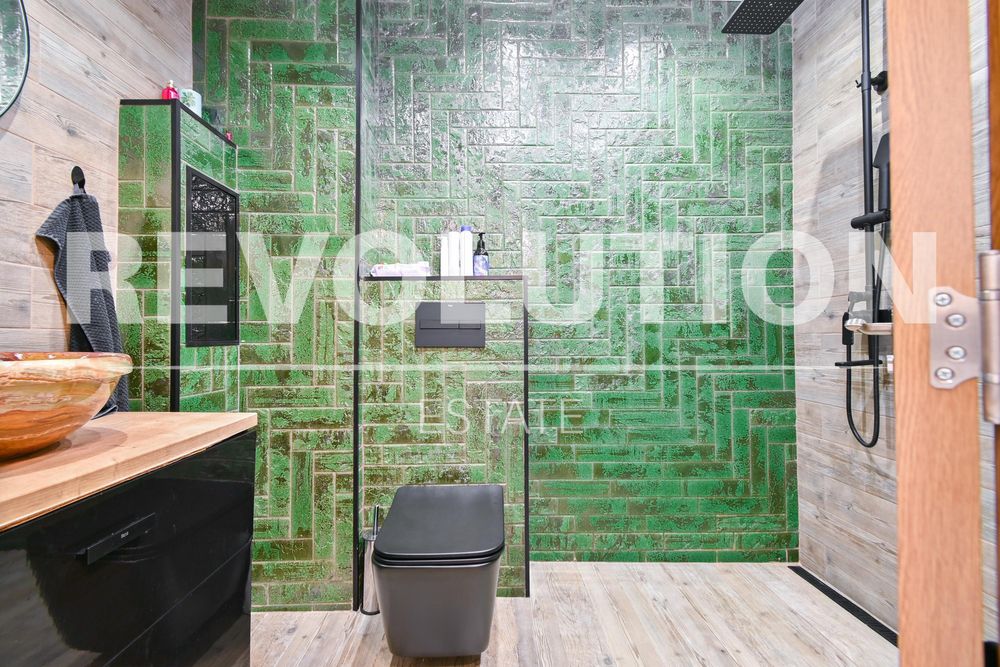 Продава се Двустаен апартамент в София, Център - 75 кв.м за 3134 €/кв.м - Снимка #8