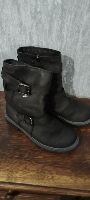 Продам сапоги осенние.