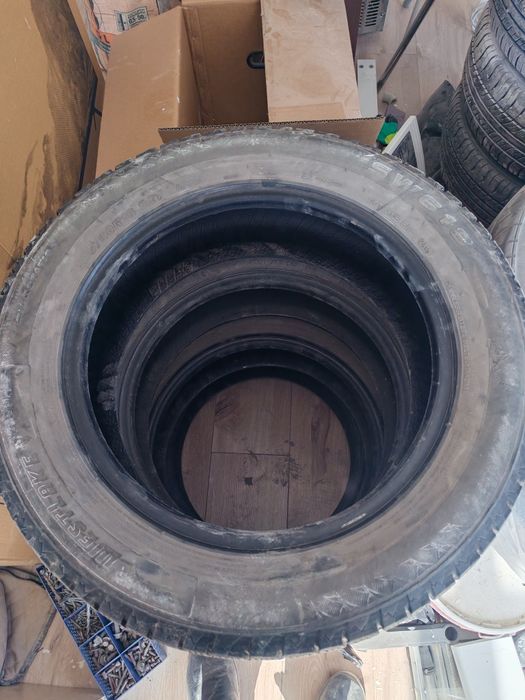 Продам резину 205/60/16