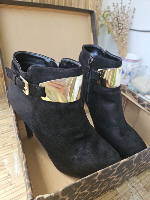Дамски боти с висок ток 39н