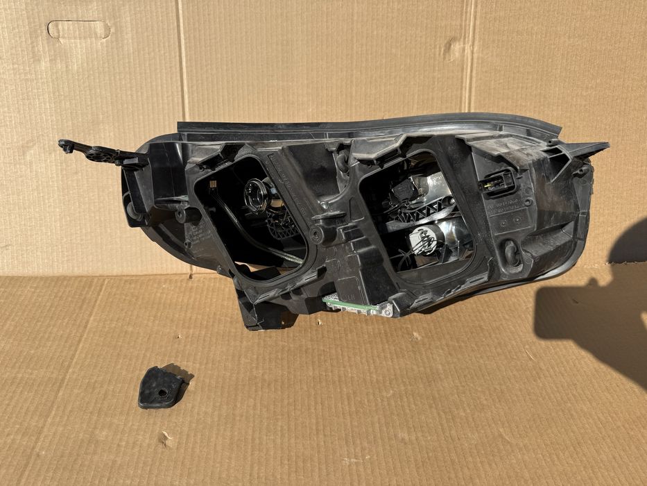 фар Opel Zafira D Citroen Jumpy 4 Opel Vivaro Xenon 2019