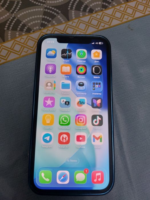 Срочно продам Iphone 12 64gb