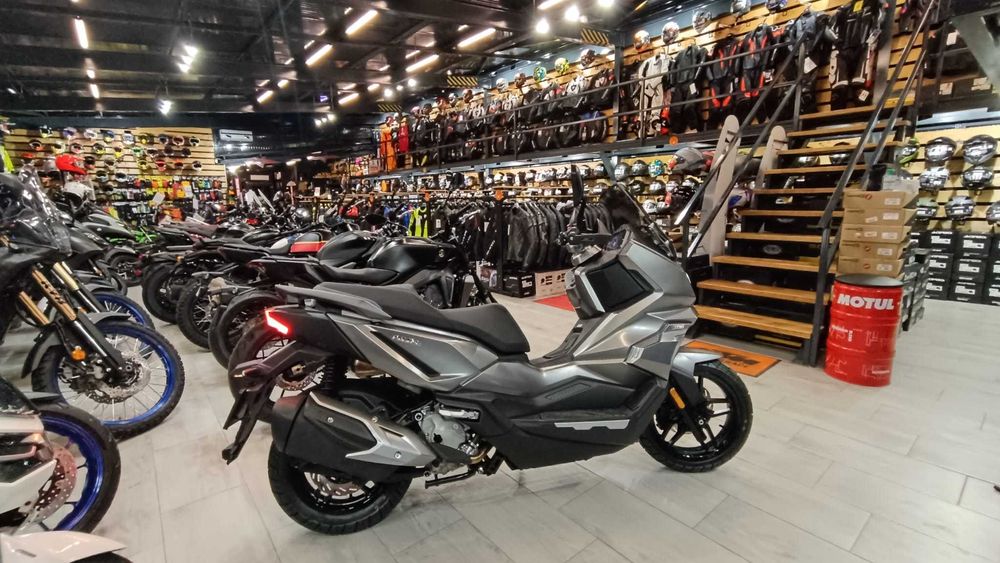 Scuter SYM ADX 300 nou 0km- in stoc EST BIKE Campina