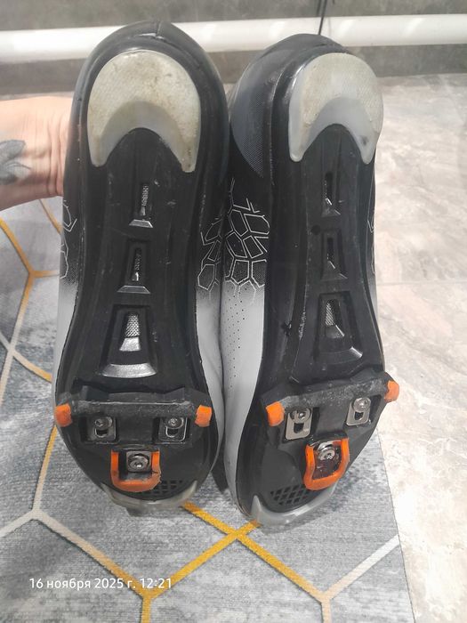 Продам велотуфли б/у