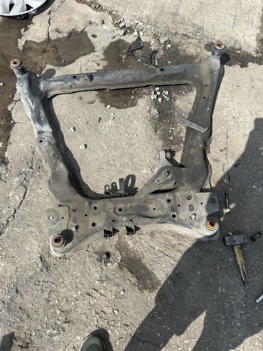Преден мост Nissan Qashqai 2009г.