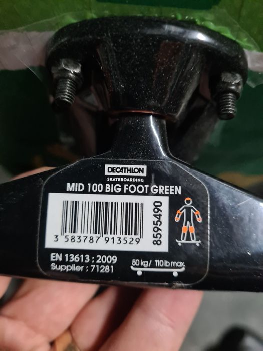 Vând skateboard  MID 100