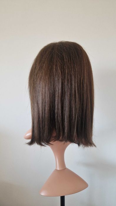 Естествена кафява перука 40 см, бразилски косъм, дантела 13x4