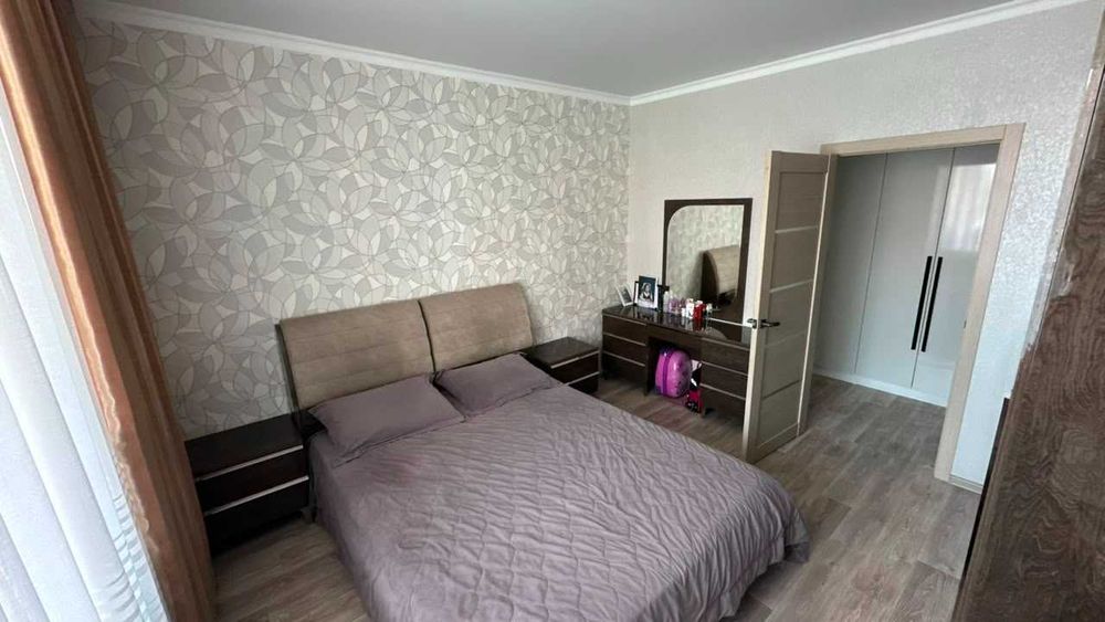 продам квартиру 2хком. мкр.Аэропорт
