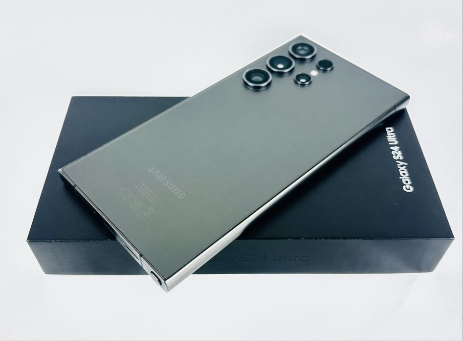 Samsung Galaxy S24 Ultra 5G 256GB 12RAM Black Отличен! Гаранция!