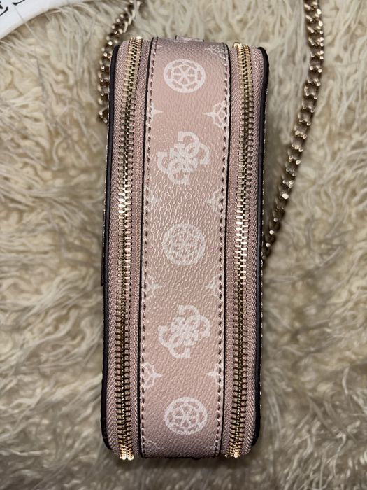 Чанта Guess NOELLE