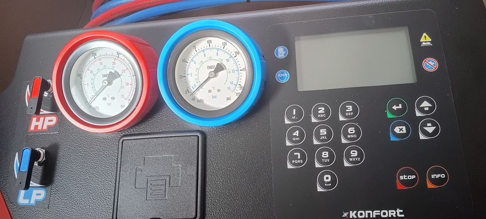 Stație încărcare freon