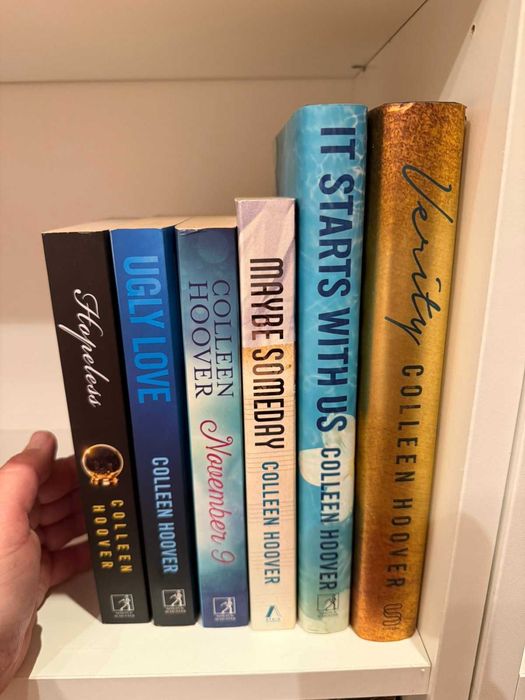 Книги на Colleen Hoover