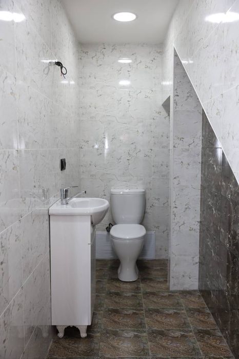 Аренда коммерческой недвижимости Мона , Джуманджи 225м2