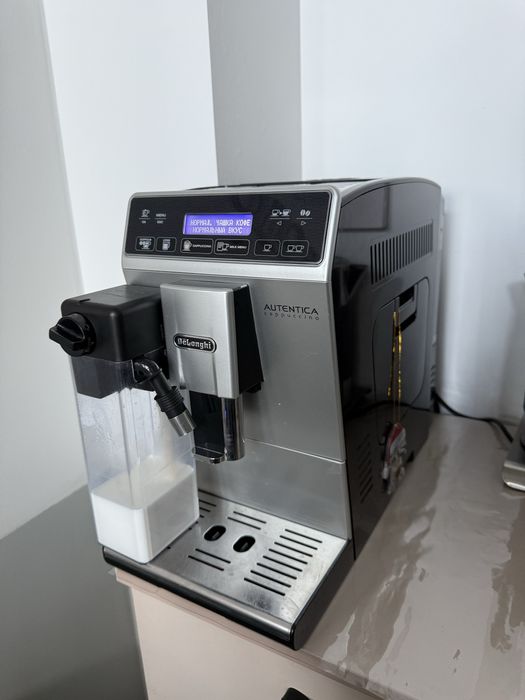 Продам кофемашину delonghi