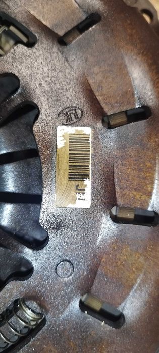 Притискател и феродов диск за BMW модел e39 /маховикът е продаден/