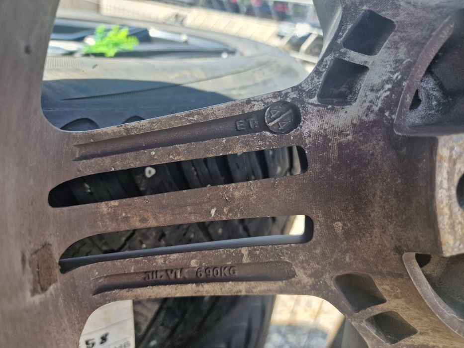 Гуми с Джанти за Мерцедес ГЛК 235/60 R 17