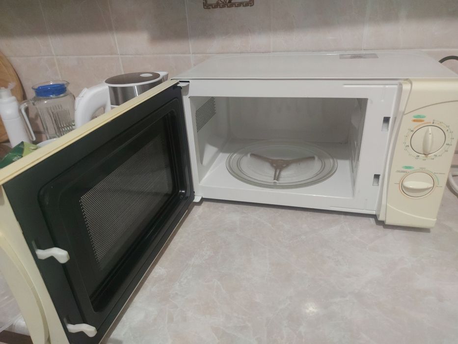 Микроволновка б/у