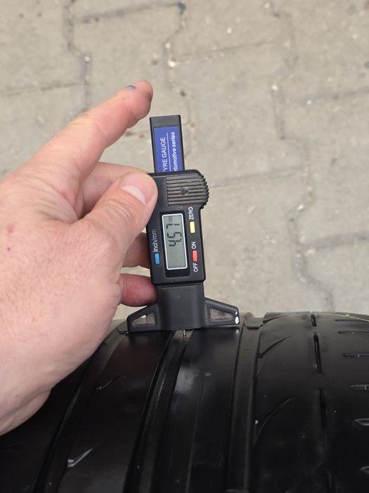 215 40 17 Bridgestone