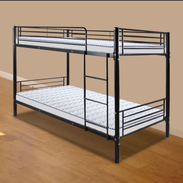 Металлический кровать